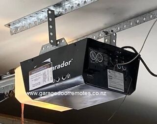 garador controll a door 4 garage door motor remote